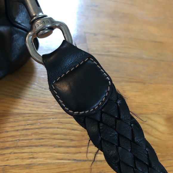 Men’s GUCCI leather duffle bag with braided strap - Picture 7 of 7